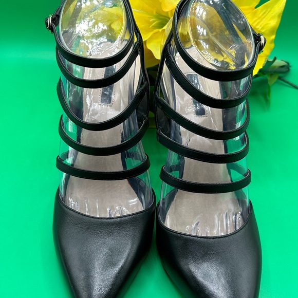 Guess Gwbelona Black Leather Pointy Toe 4” Strappy Heels Size 8 1/2 M - Picture 9 of 11